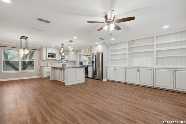 Image 5 of 35 For 30511 Oakview