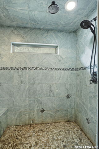 Image 16 of 40 For 232 Doe Run  