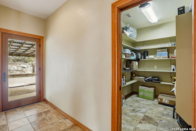 Image 22 of 40 For 232 Doe Run  