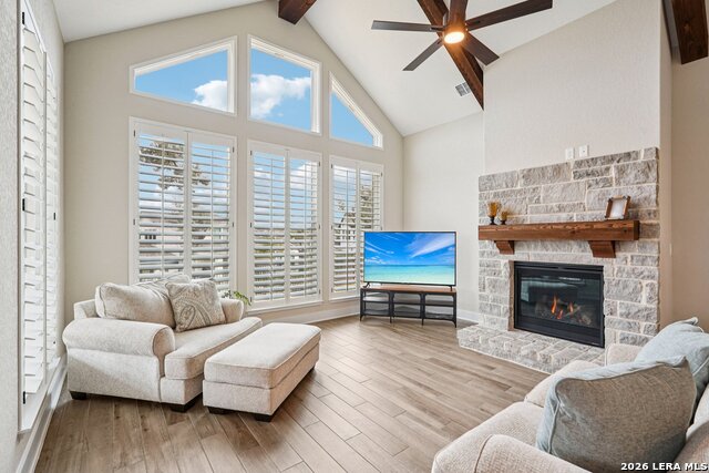 Image 13 of 75 For 105 Vallejo  