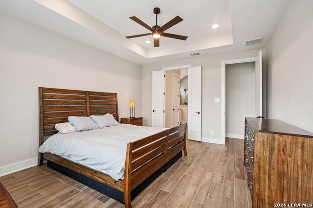 Image 28 of 75 For 105 Vallejo  