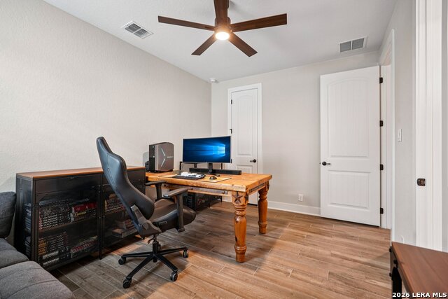 Image 34 of 75 For 105 Vallejo  