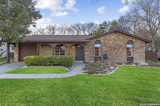 Image 2 of 40 For 7337 Leading Oaks St.