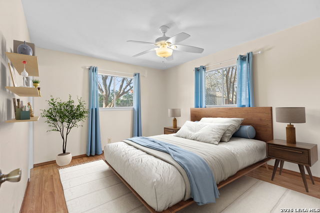 Image 23 of 40 For 7337 Leading Oaks St.