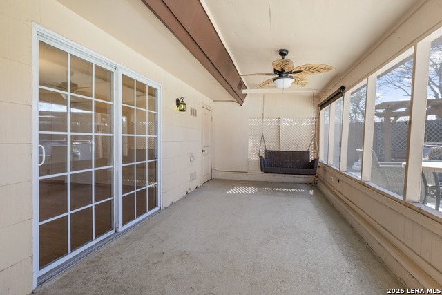 Image 28 of 40 For 7337 Leading Oaks St.