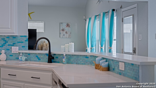 Image 34 of 75 For 303 Square Rigger