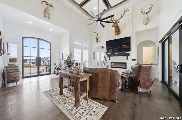 Image 18 of 61 For 5920 Verden Ridge