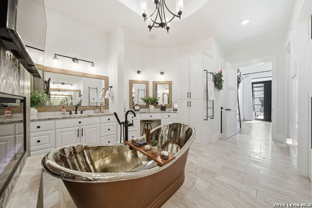 Image 25 of 61 For 5920 Verden Ridge