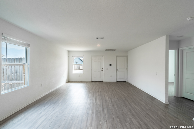 Image 5 of 18 For 4111 Imogene Ivy