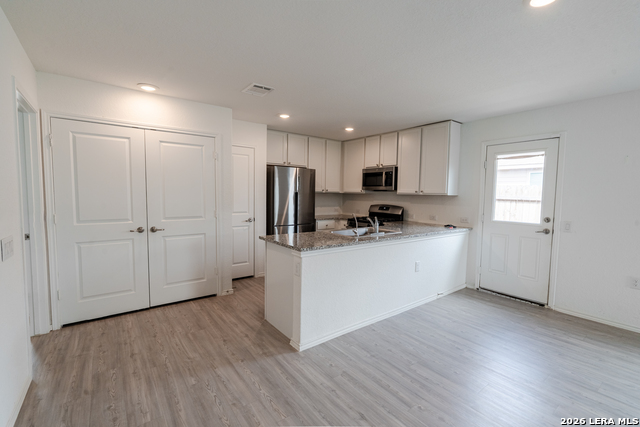 Image 8 of 18 For 4111 Imogene Ivy