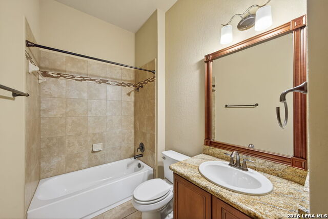 Image 24 of 34 For 226 Hamburg Ave