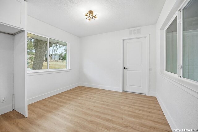 Image 17 of 28 For 101 Twinleaf