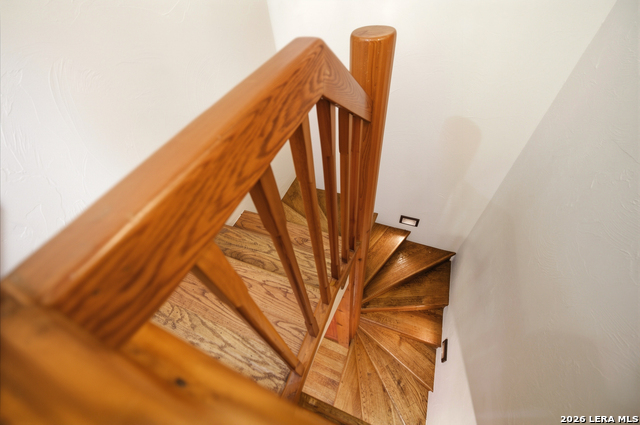 Image 51 of 137 For 597 Krause  