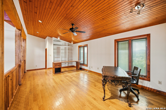 Image 61 of 137 For 597 Krause  