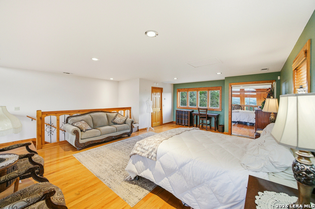 Image 93 of 137 For 597 Krause  