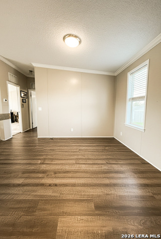 Image 4 of 10 For 153 Davie  