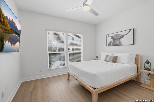 Image 14 of 29 For 331 E Lambert St