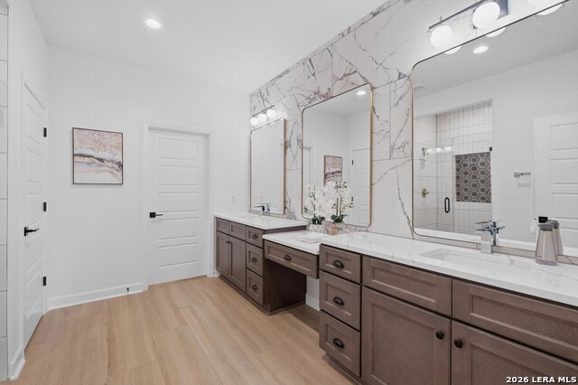 Image 20 of 29 For 331 E Lambert St