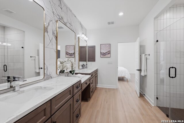 Image 22 of 29 For 331 E Lambert St