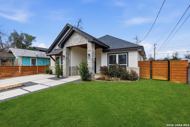 Image 3 of 29 For 331 E Lambert St