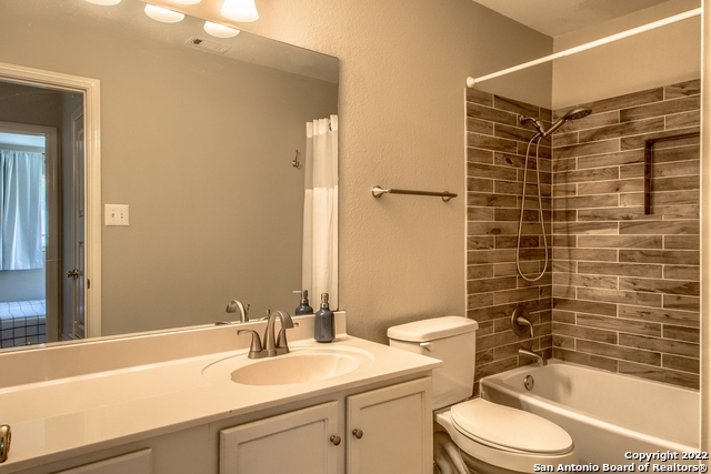 Image 11 of 15 For 20515 Tree Meadows