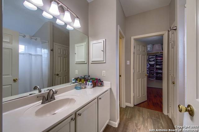 Image 9 of 15 For 20515 Tree Meadows