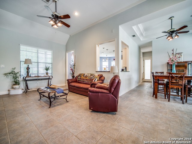 Listing photo id 10 for 110 Hoskins Trail