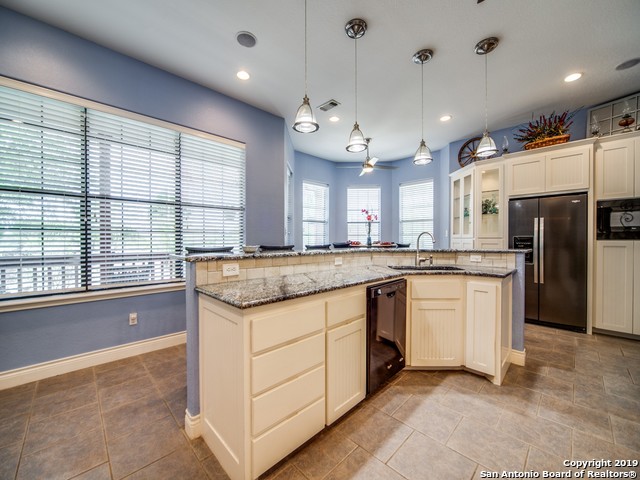 Listing photo id 17 for 110 Hoskins Trail