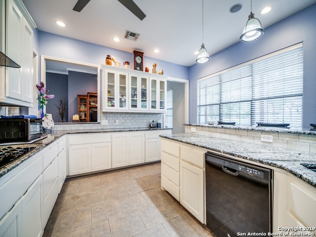 Listing photo id 21 for 110 Hoskins Trail