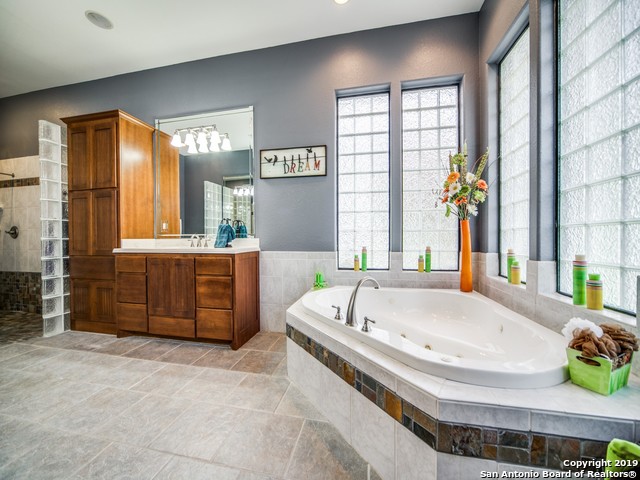 Listing photo id 28 for 110 Hoskins Trail