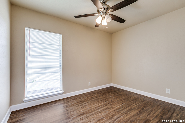 Image 15 of 29 For 7114 Spring Morning St