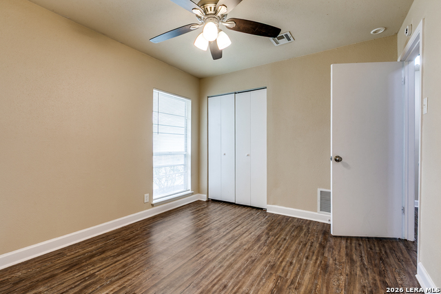 Image 19 of 29 For 7114 Spring Morning St