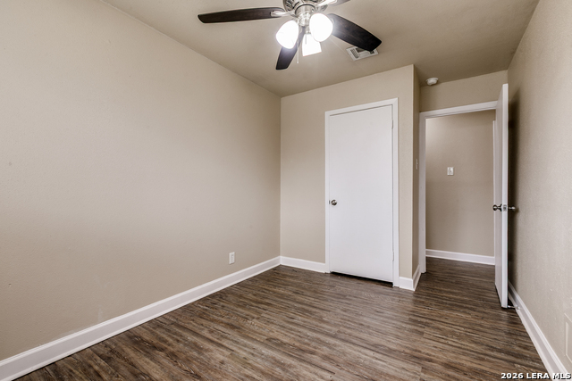 Image 21 of 29 For 7114 Spring Morning St