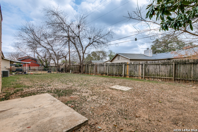 Image 24 of 29 For 7114 Spring Morning St