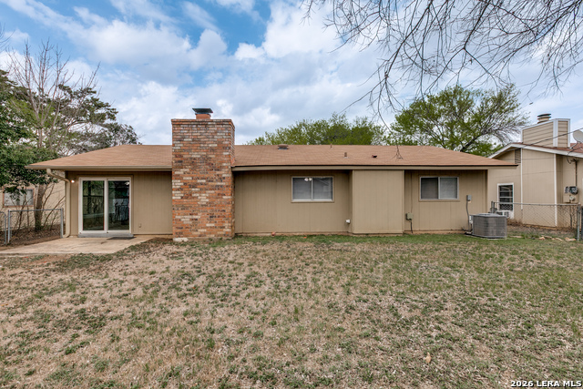 Image 26 of 29 For 7114 Spring Morning St