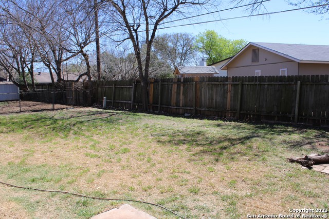 Image 28 of 29 For 7114 Spring Morning St