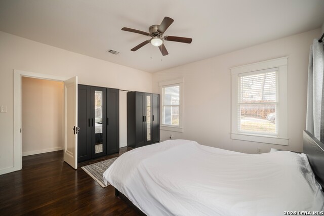 Image 15 of 38 For 901 Woodlawn W