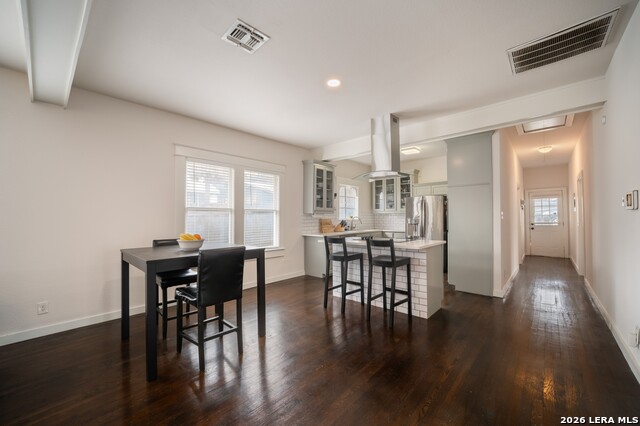 Image 7 of 38 For 901 Woodlawn W