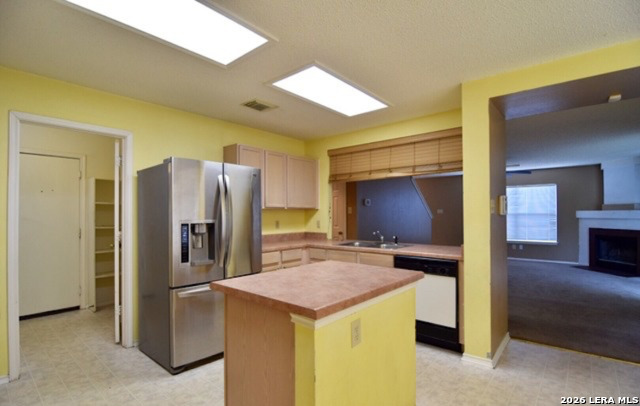 Image 6 of 28 For 10535 Dugas Drive