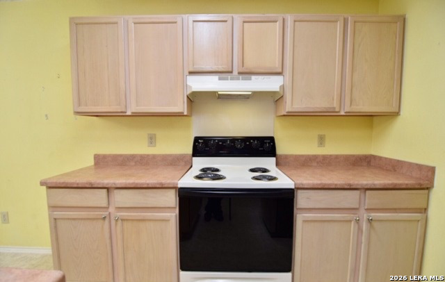 Image 7 of 28 For 10535 Dugas Drive