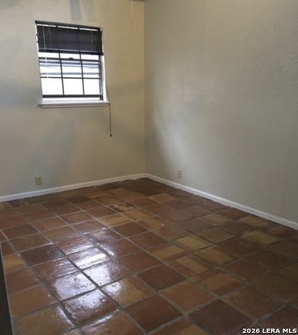 Image 17 of 30 For 230 Mulberry