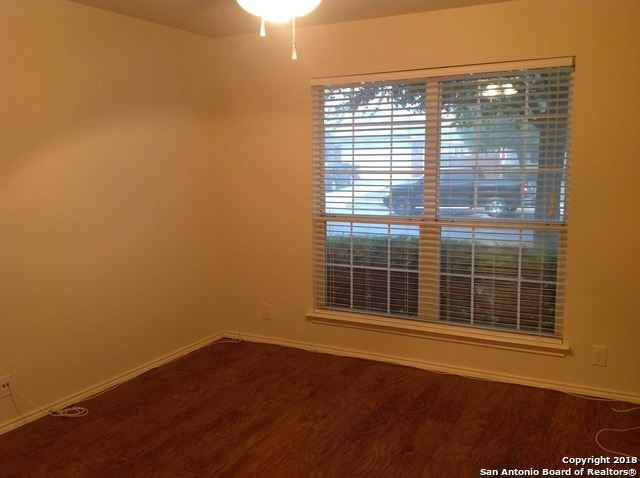 Image 9 of 16 For 9030 Pinseeker