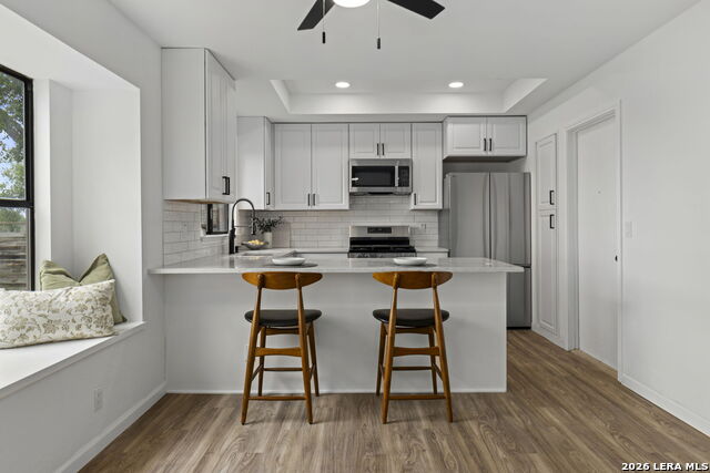 Image 14 of 35 For 7806 Misty Park St