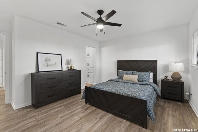 Image 22 of 35 For 7806 Misty Park St