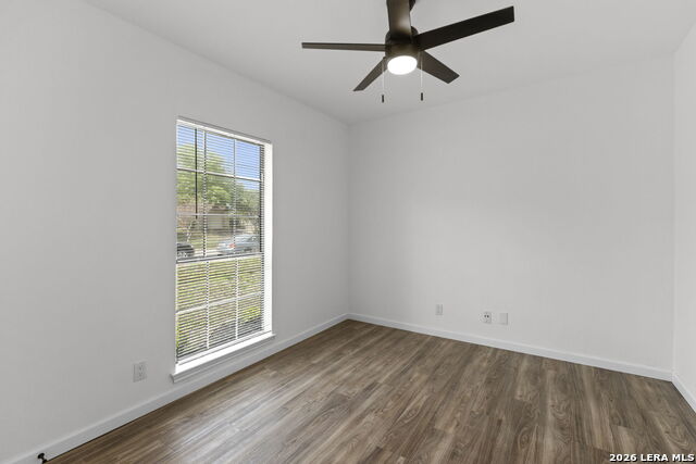 Image 30 of 35 For 7806 Misty Park St