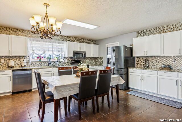 Image 14 of 31 For 8151 Arrowhead Pool