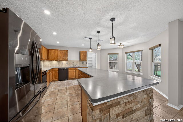 Image 11 of 39 For 7019 Jade Field