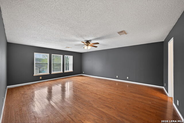 Image 22 of 39 For 7019 Jade Field