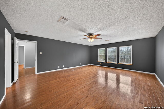 Image 23 of 39 For 7019 Jade Field