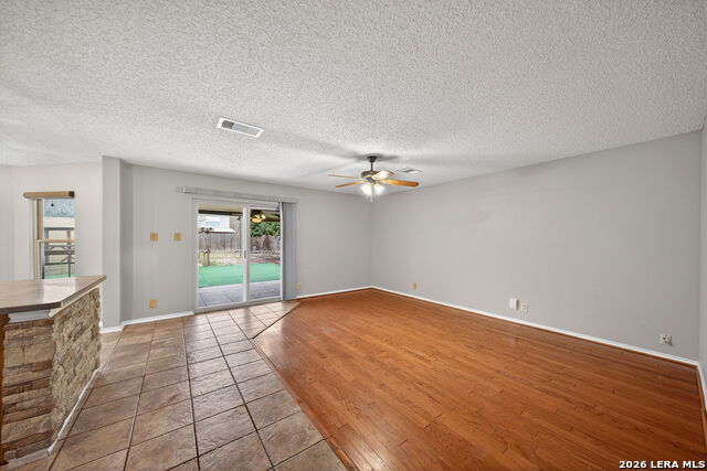 Image 6 of 39 For 7019 Jade Field